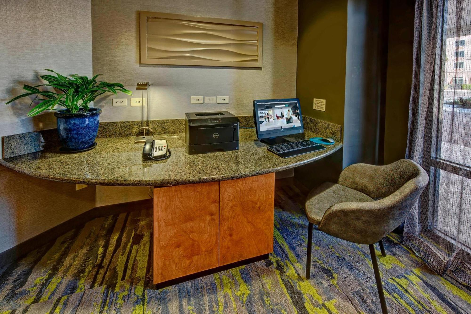 Springhill Suites By Marriott Naples Golden Gate Екстериор снимка