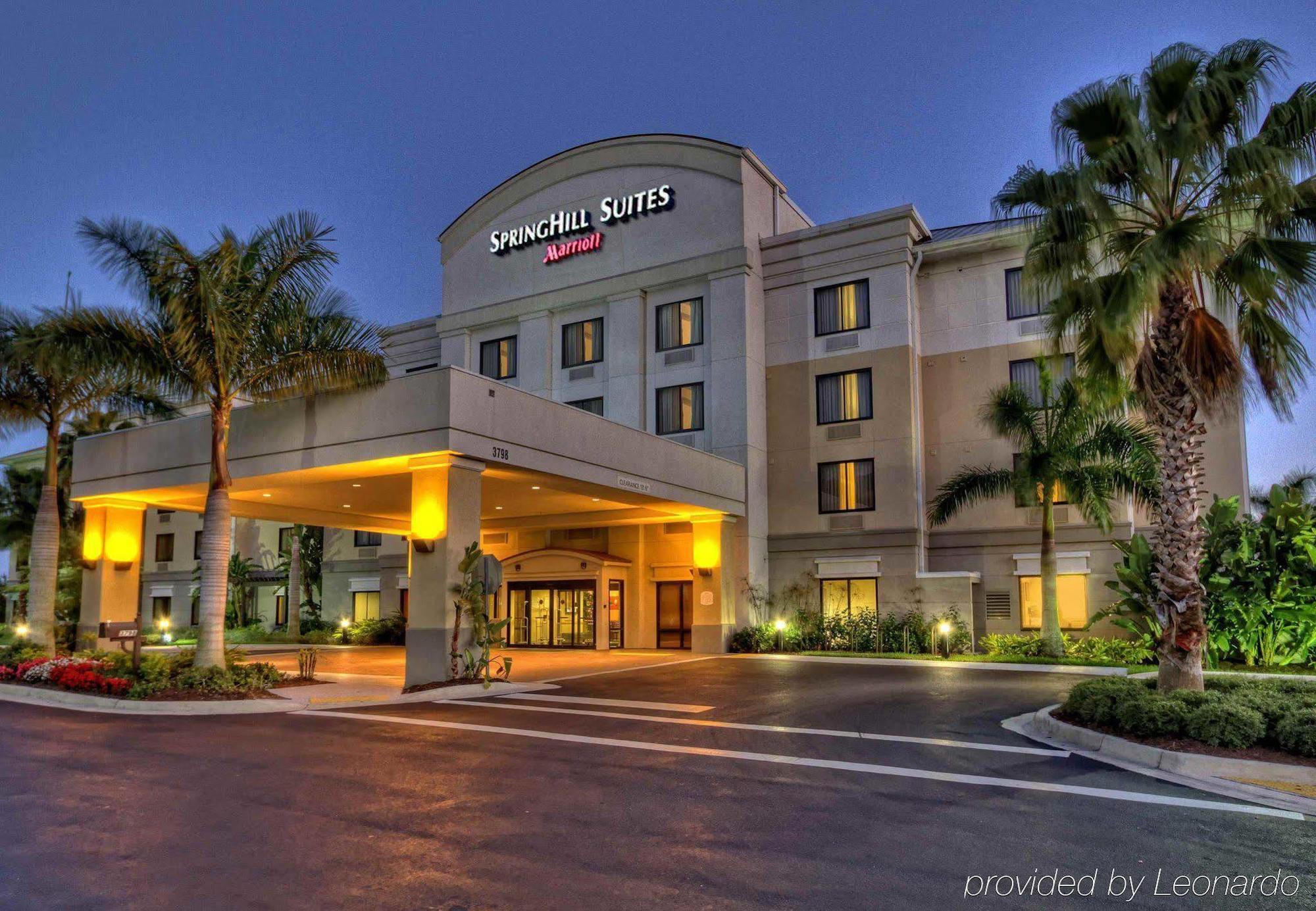 Springhill Suites By Marriott Naples Golden Gate Екстериор снимка